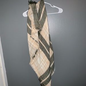 Plaid scarf